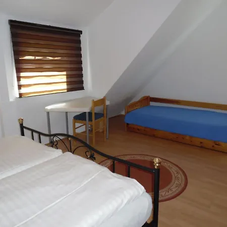 Charmantes Dachgeschoss-refugium, Harz